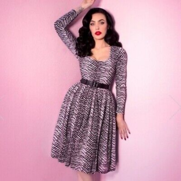 Vixen by Micheline Pitt Dresses & Skirts - Vixen By Micheline Pitt Troublemaker Swing Dress in Zebra Print, Size XL BACKLOT